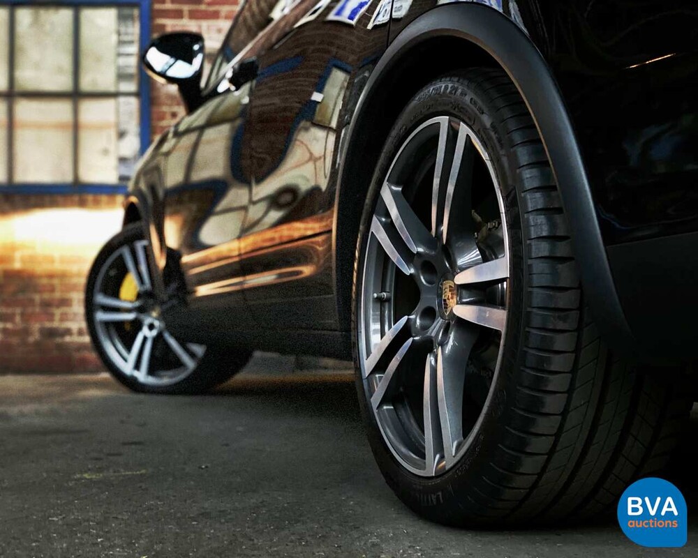 Porsche Cayenne Turbo 4.8 V8 500 PS 2013, 9-TTN-90.