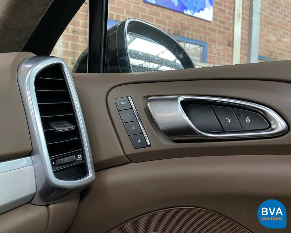 Porsche Cayenne Turbo 4.8 V8 500 PS 2013, 9-TTN-90.