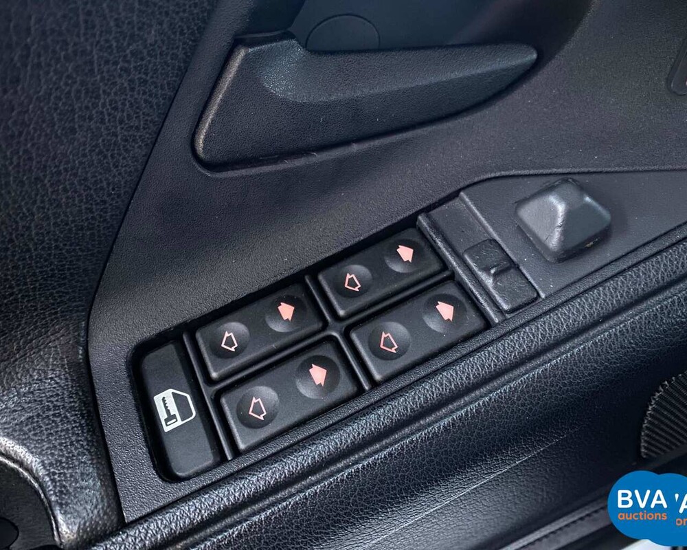 BMW 850CSi M8 5.6 V12 1994