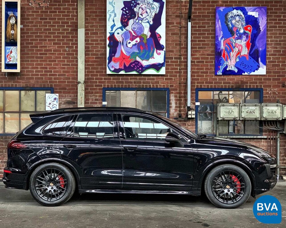 Porsche Cayenne GTS 440pk -Facelift- MJ2016