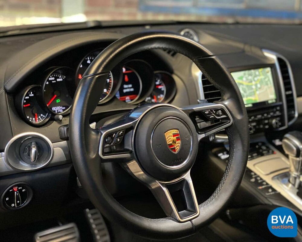 Porsche Cayenne GTS 440pk -Facelift- MJ2016