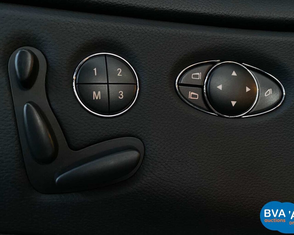 Mercedes-Benz CLS500 V8 306PS 2005.