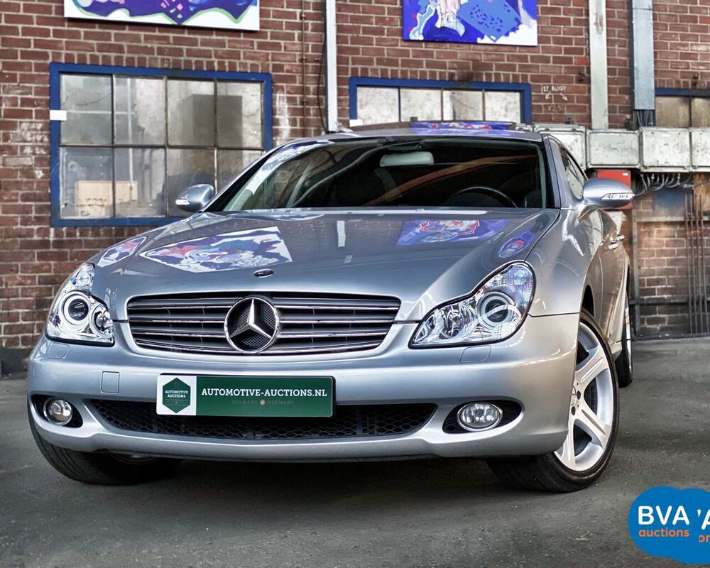 Mercedes-Benz CLS500 V8 306PS 2005.