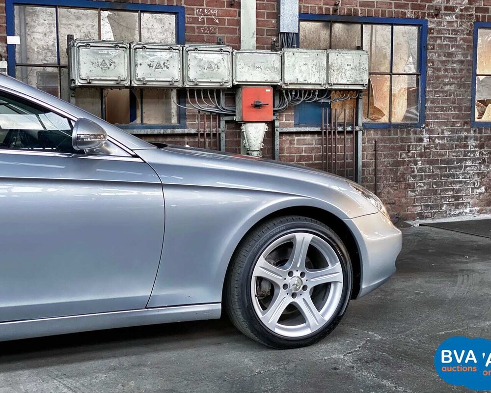 Mercedes-Benz CLS500 V8 306PS 2005.