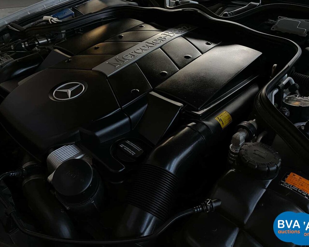 Mercedes-Benz CLS500 V8 306PS 2005.