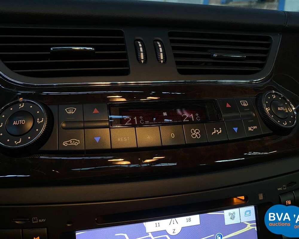 Mercedes-Benz CLS500 V8 306PS 2005.