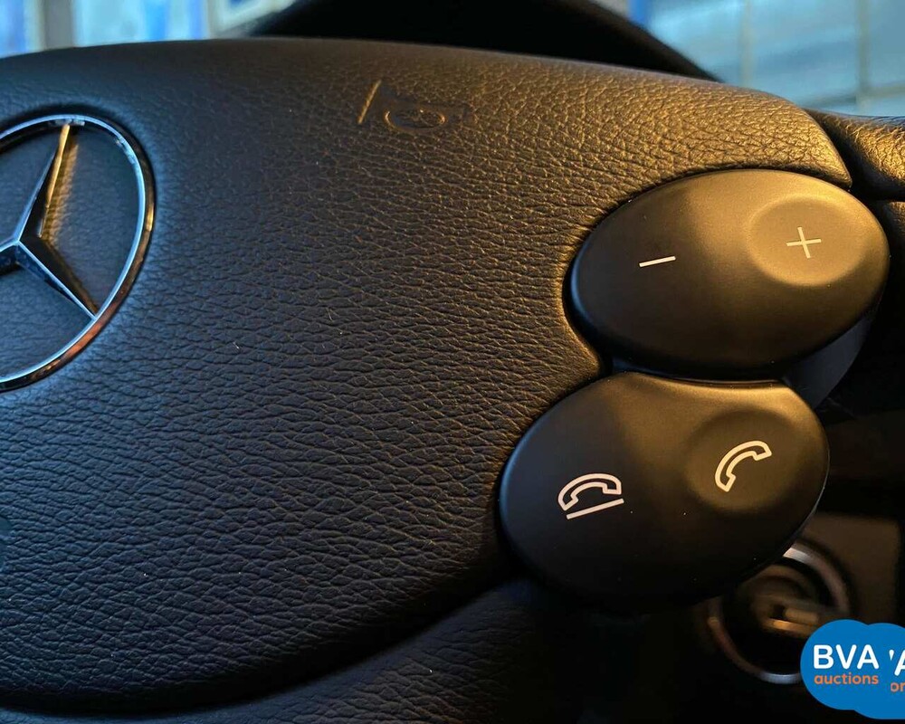 Mercedes-Benz CLS500 V8 306PS 2005.