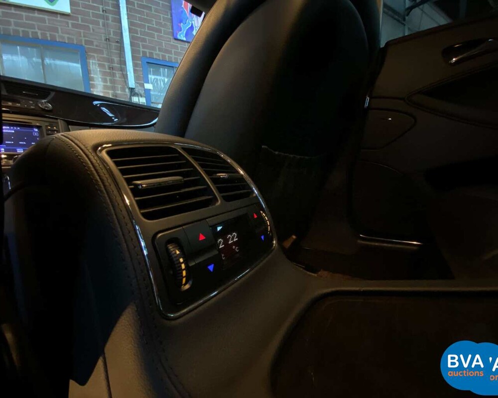 Mercedes-Benz CLS500 V8 306PS 2005.