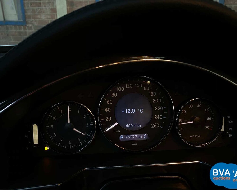 Mercedes-Benz CLS500 V8 306PS 2005.