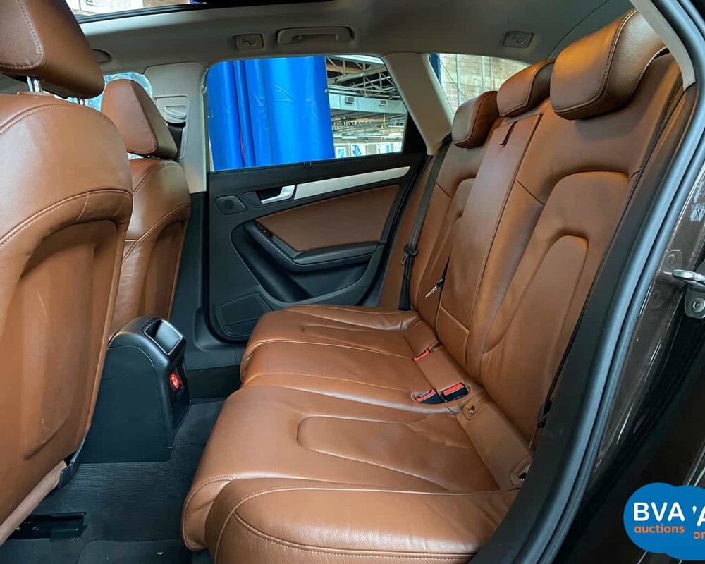 Audi A4 Allroad 2.0 TDI Quattro Pro-Line Business 163 PS 2010, RJ-017-B.