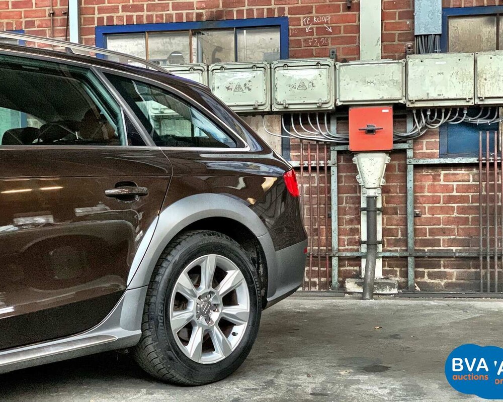 Audi A4 Allroad 2.0 TDI Quattro Pro-Line Business 163 PS 2010, RJ-017-B.