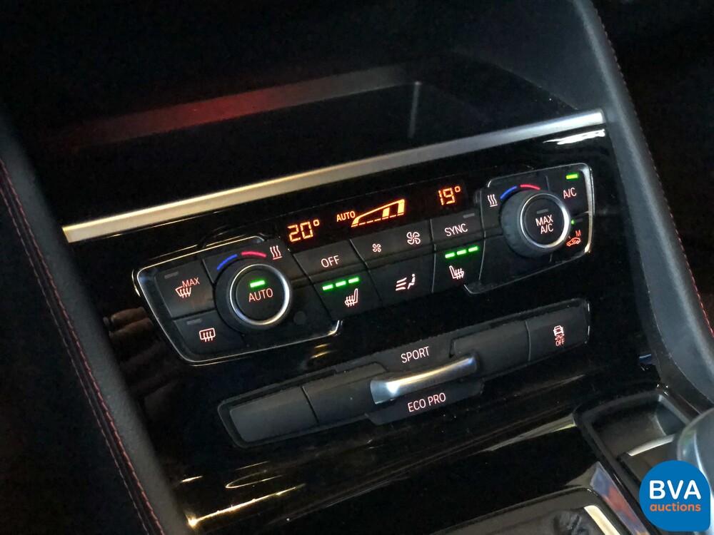 BMW 218i Gran Tourer 7er Sport-Line 2018, NL-Kennzeichen.