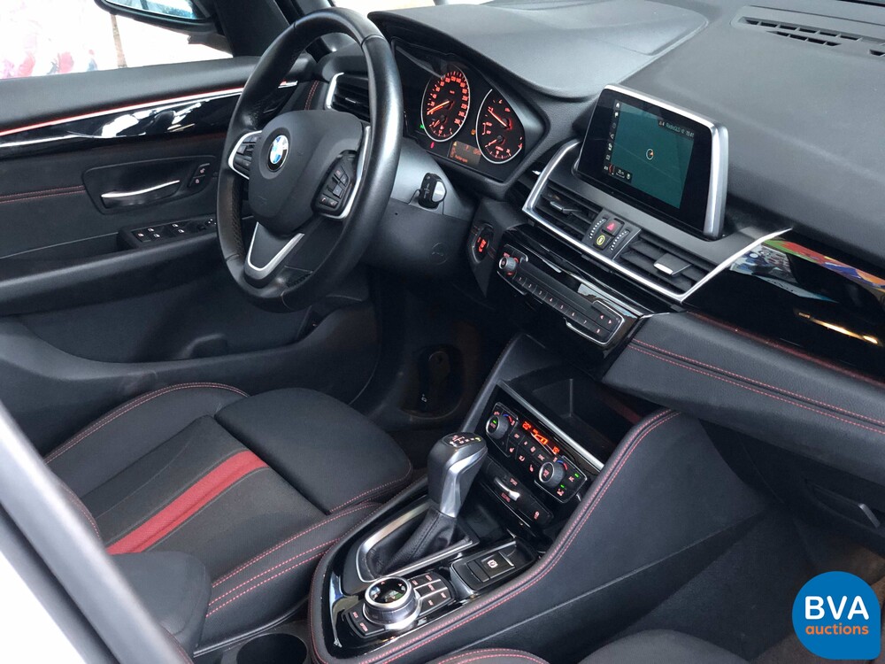 BMW 218i Gran Tourer 7er Sport-Line 2018, NL-Kennzeichen.