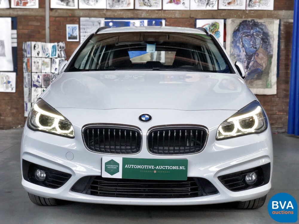 BMW 218i Gran Tourer 7er Sport-Line 2018, NL-Kennzeichen.