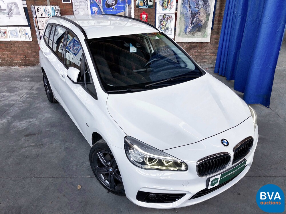 BMW 218i Gran Tourer 7er Sport-Line 2018, NL-Kennzeichen.