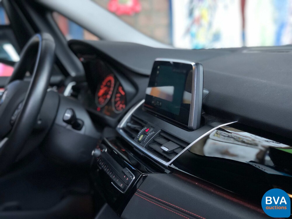 BMW 218i Gran Tourer 7er Sport-Line 2018, NL-Kennzeichen.