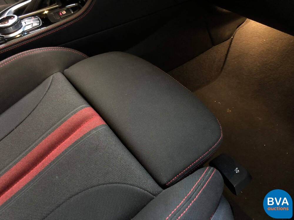 BMW 218i Gran Tourer 7er Sport-Line 2018, NL-Kennzeichen.