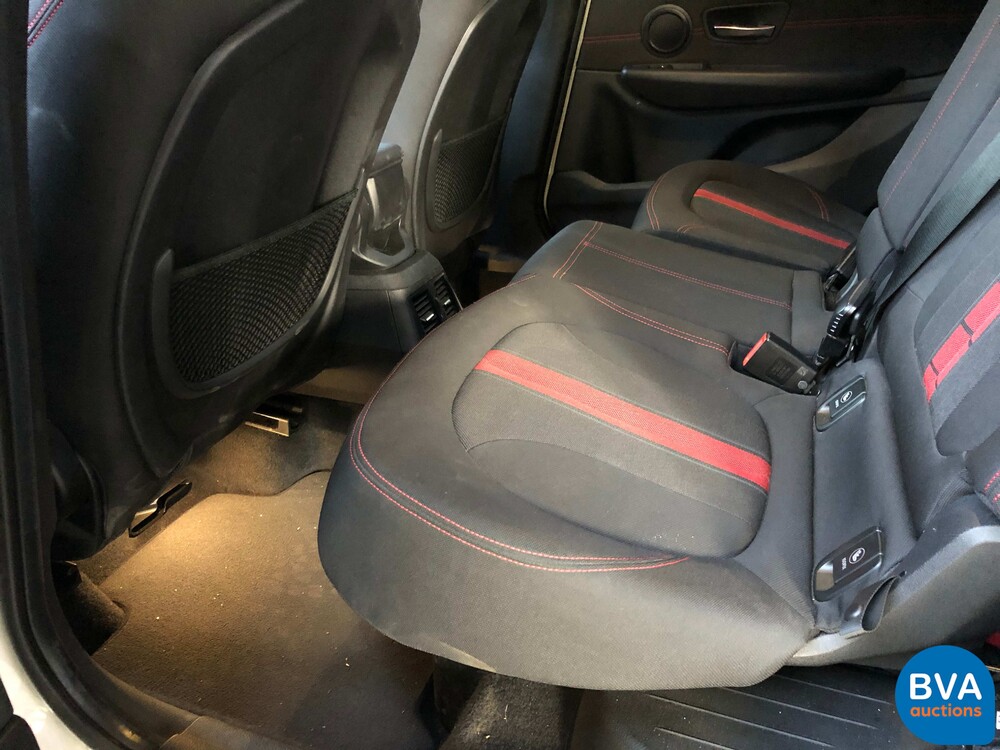 BMW 218i Gran Tourer 7er Sport-Line 2018, NL-Kennzeichen.