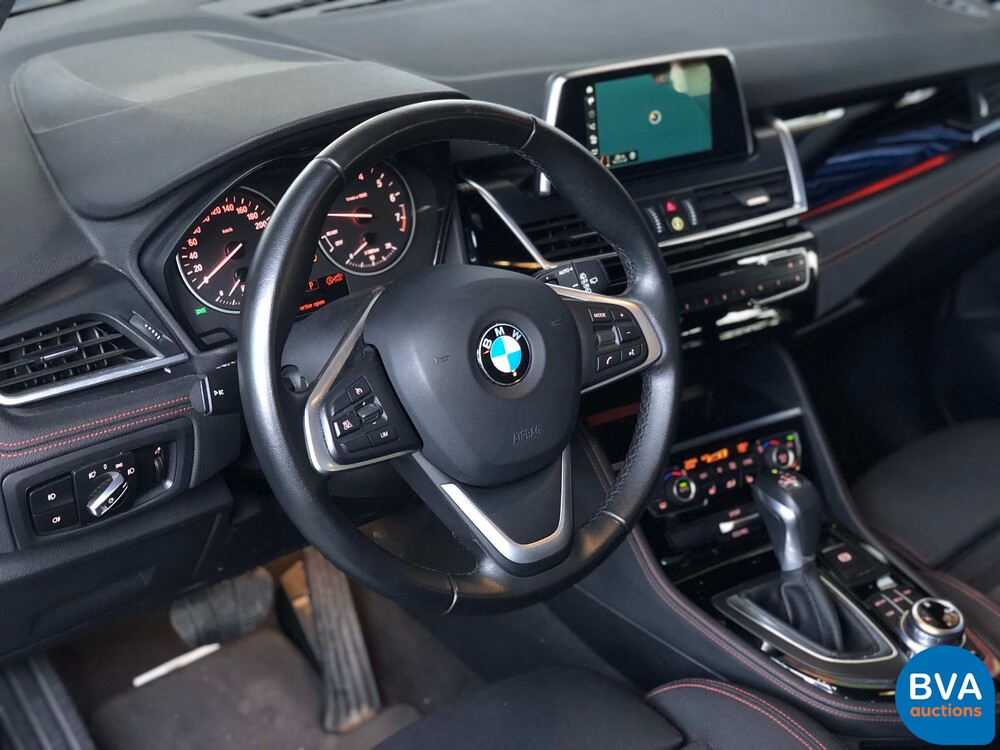 BMW 218i Gran Tourer 7er Sport-Line 2018, NL-Kennzeichen.