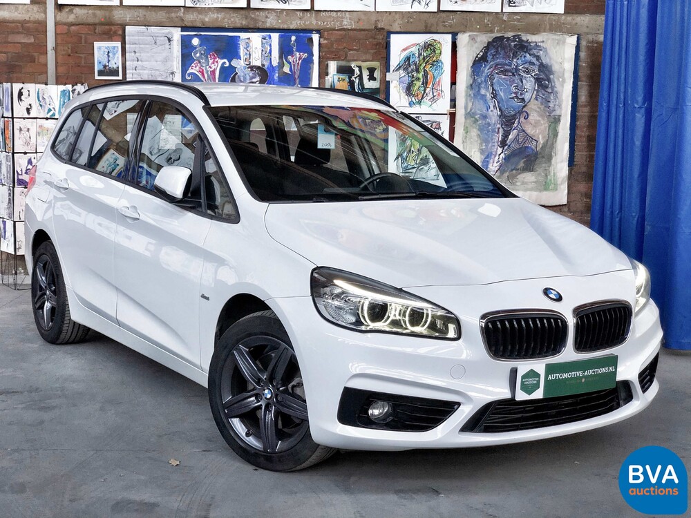 BMW 218i Gran Tourer 7er Sport-Line 2018, NL-Kennzeichen.