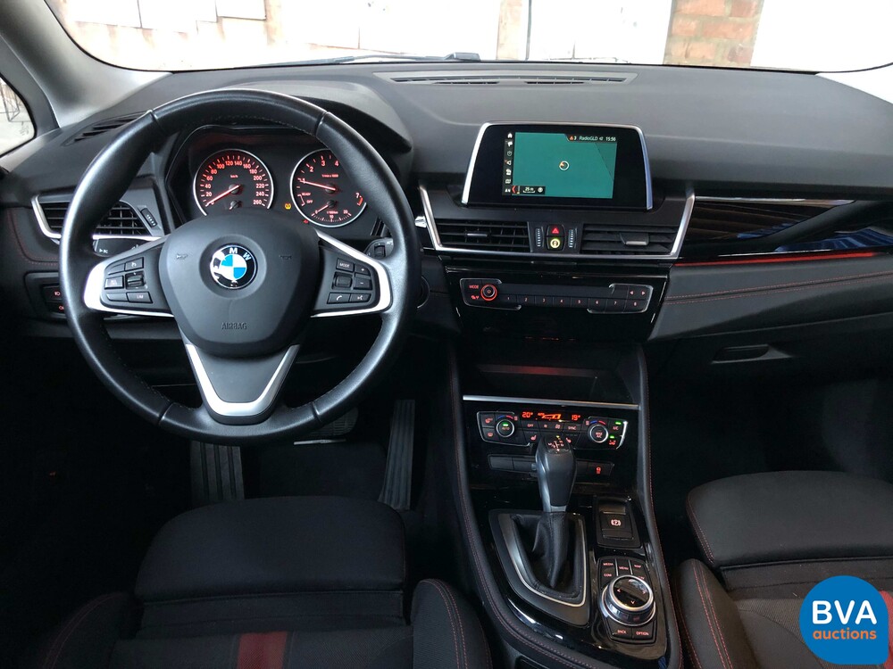 BMW 218i Gran Tourer 7er Sport-Line 2018, NL-Kennzeichen.