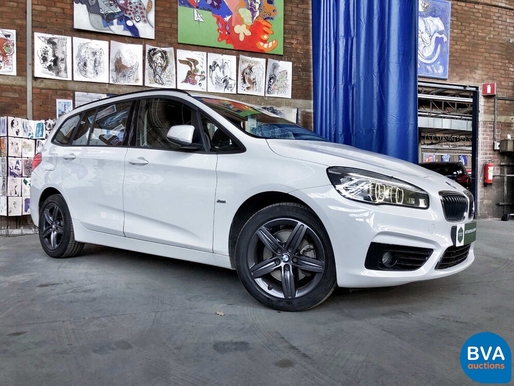 BMW 218i Gran Tourer 7er Sport-Line 2018, NL-Kennzeichen.
