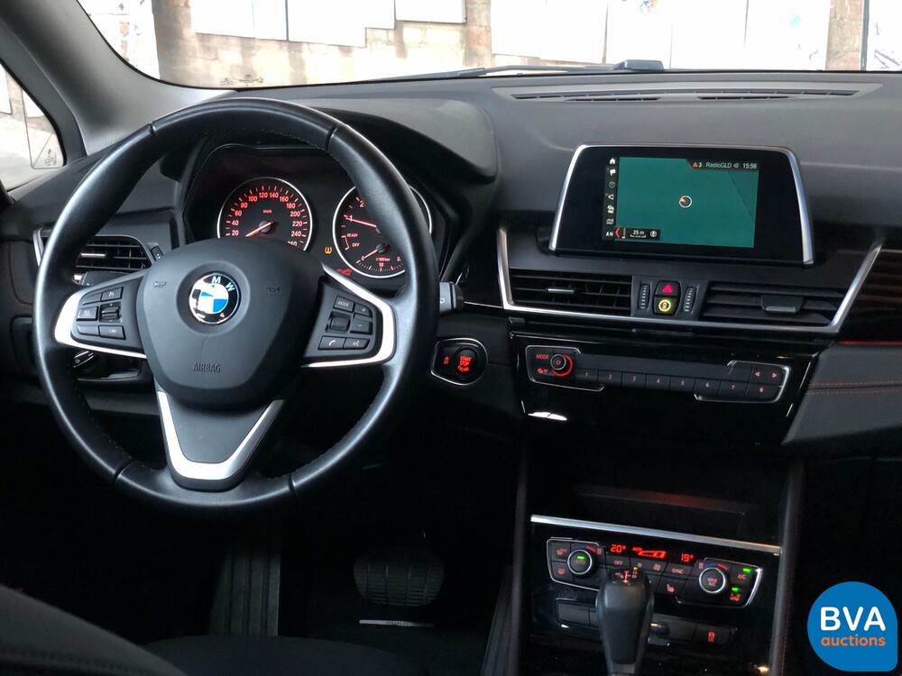 BMW 218i Gran Tourer 7er Sport-Line 2018, NL-Kennzeichen.