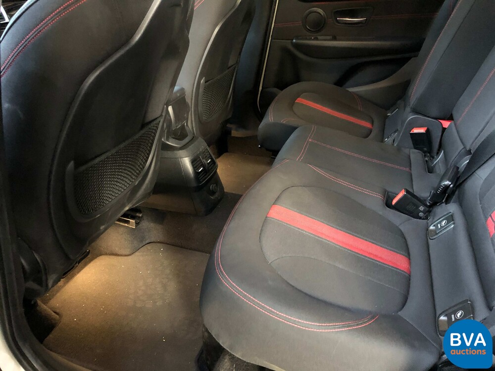 BMW 218i Gran Tourer 7er Sport-Line 2018, NL-Kennzeichen.