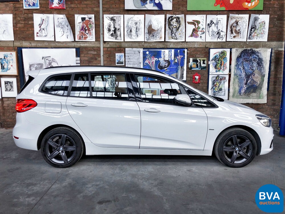 BMW 218i Gran Tourer 7er Sport-Line 2018, NL-Kennzeichen.