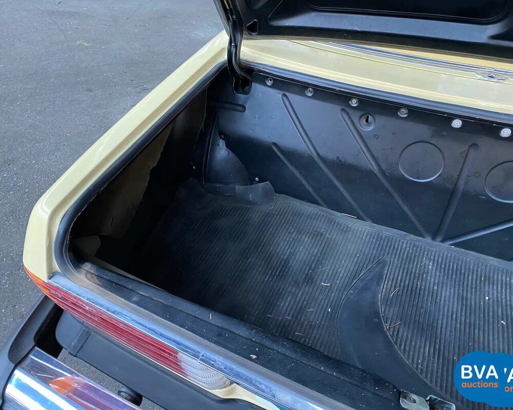 Mercedes-Benz 450SL R107 1974.