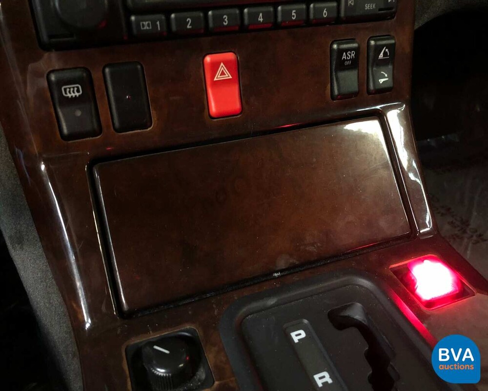 Mercedes-Benz SL500 R129 V8 1995