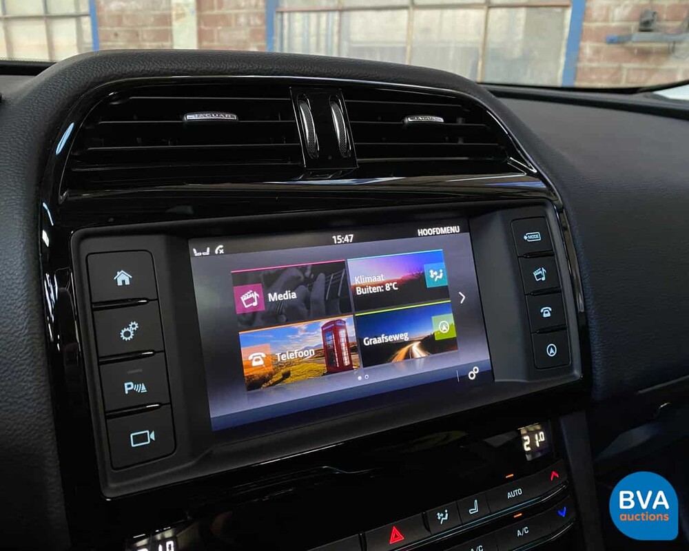 Jaguar F-Pace 20d 180 PS AWD 2018 EURO6.