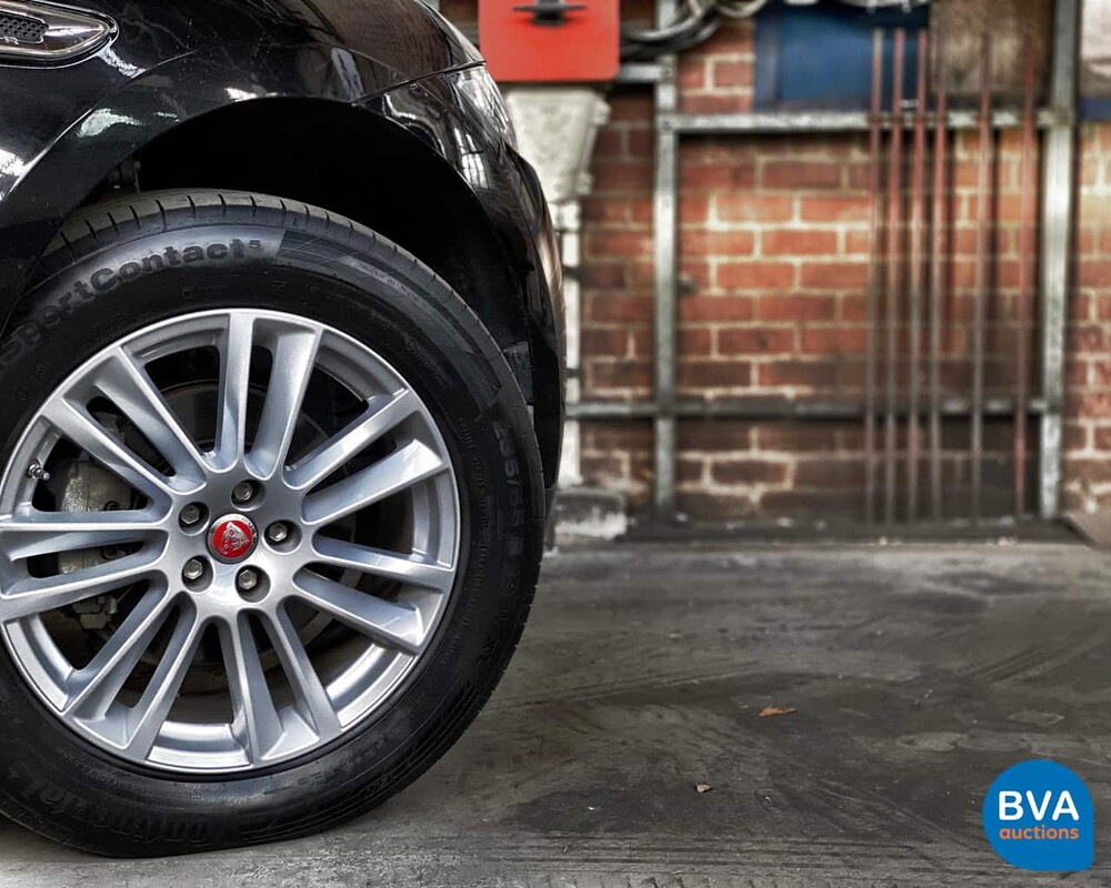 Jaguar F-Pace 20d 180 PS AWD 2018 EURO6.