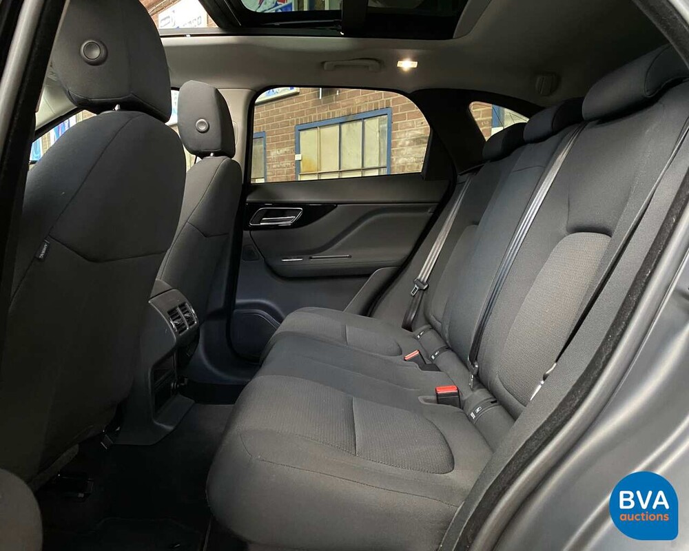 Jaguar F-Pace 20d 180 PS AWD 2018 EURO6.