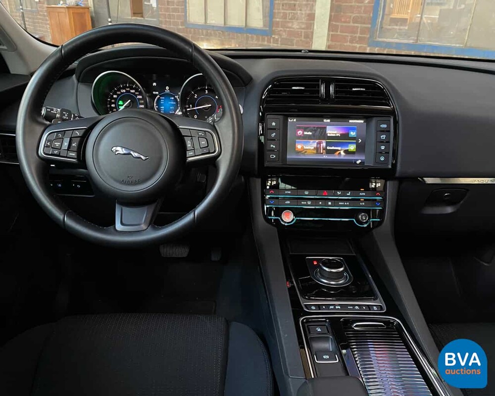 Jaguar F-Pace 20d 180 PS AWD 2018 EURO6.