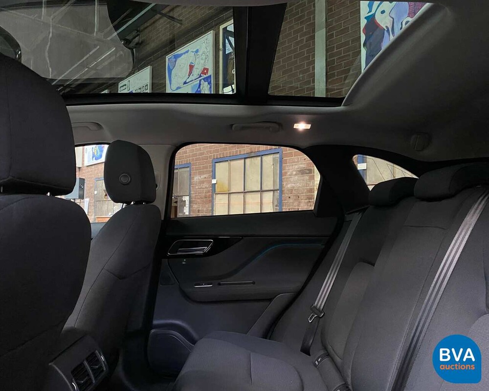 Jaguar F-Pace 20d 180 PS AWD 2018 EURO6.