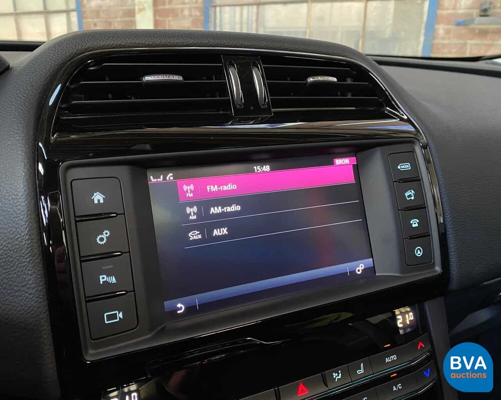 Jaguar F-Pace 20d 180 PS AWD 2018 EURO6.