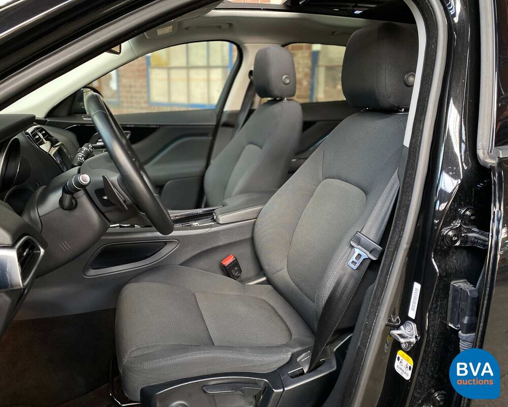 Jaguar F-Pace 20d 180 PS AWD 2018 EURO6.
