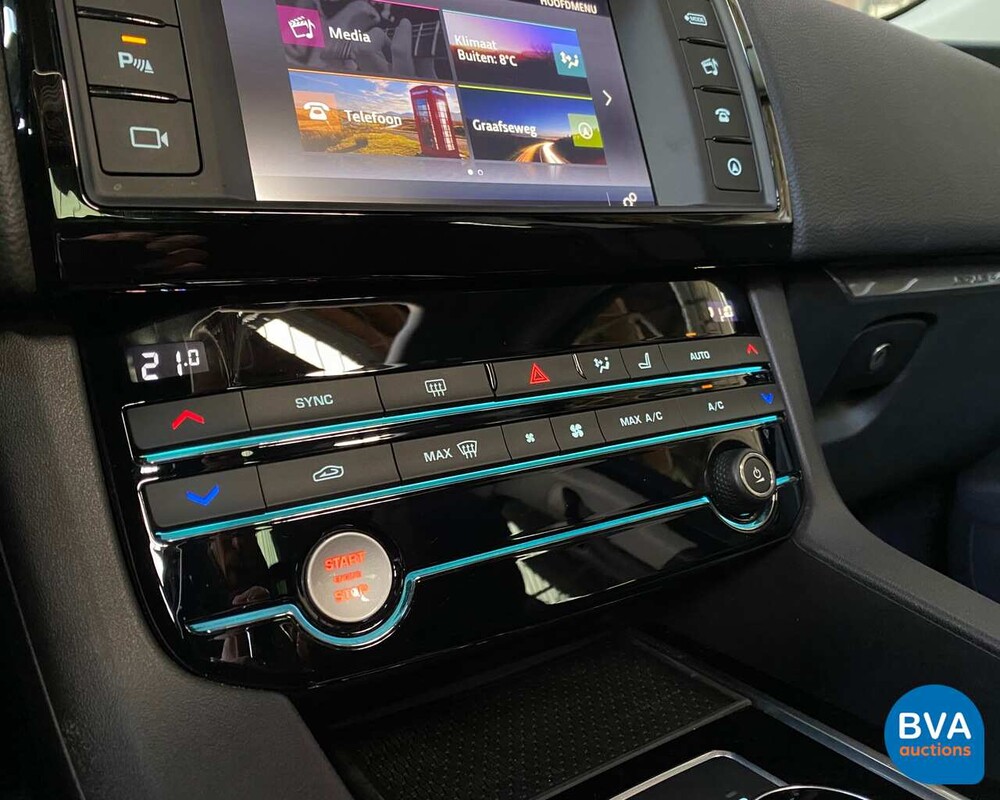 Jaguar F-Pace 20d 180 PS AWD 2018 EURO6.