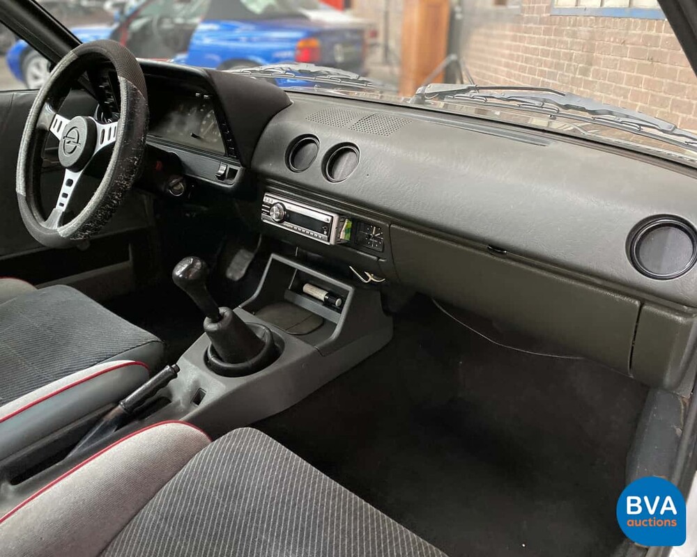 Opel Manta GSi -400R- B 3.0 6 cilinder 1989, XV-04-YB