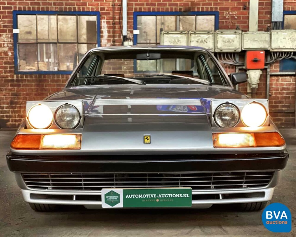 Ferrari 400 GT 2+2 Coupe V12 Carburateur 1978, 27-HT-JL