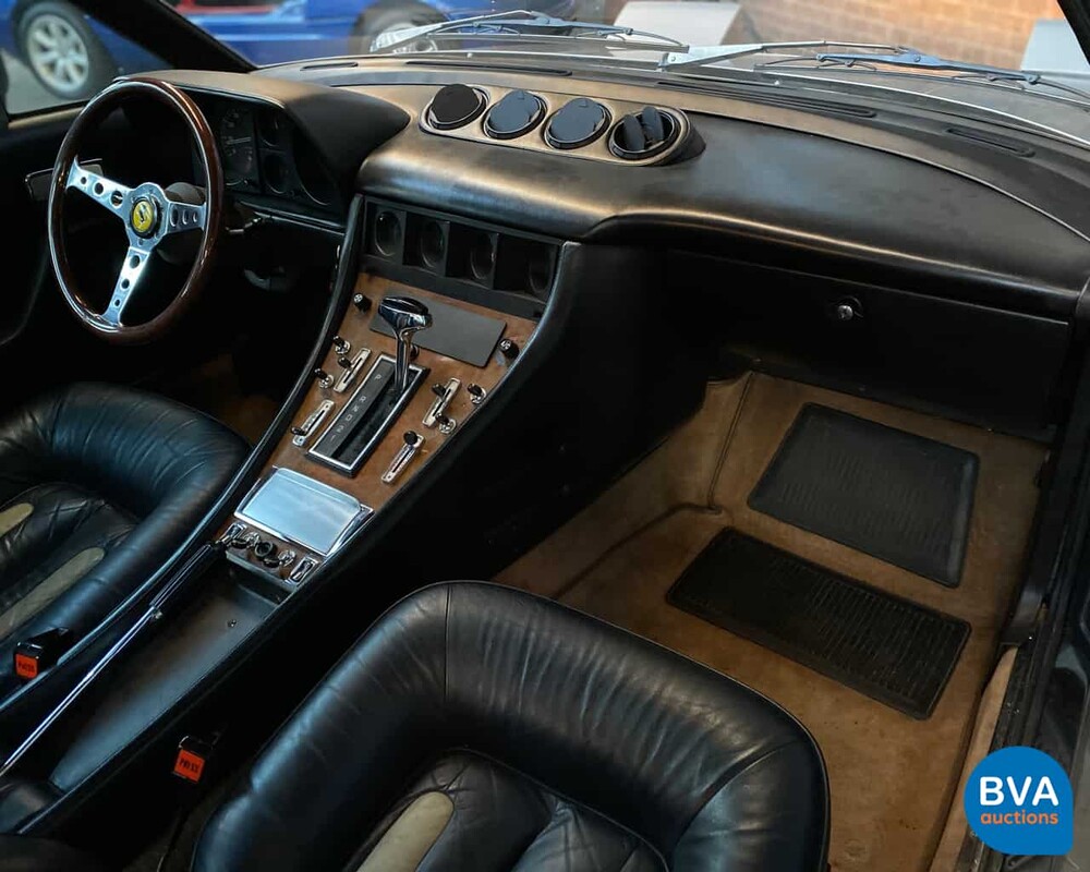 Ferrari 400 GT 2+2 Coupe V12 Carburateur 1978, 27-HT-JL