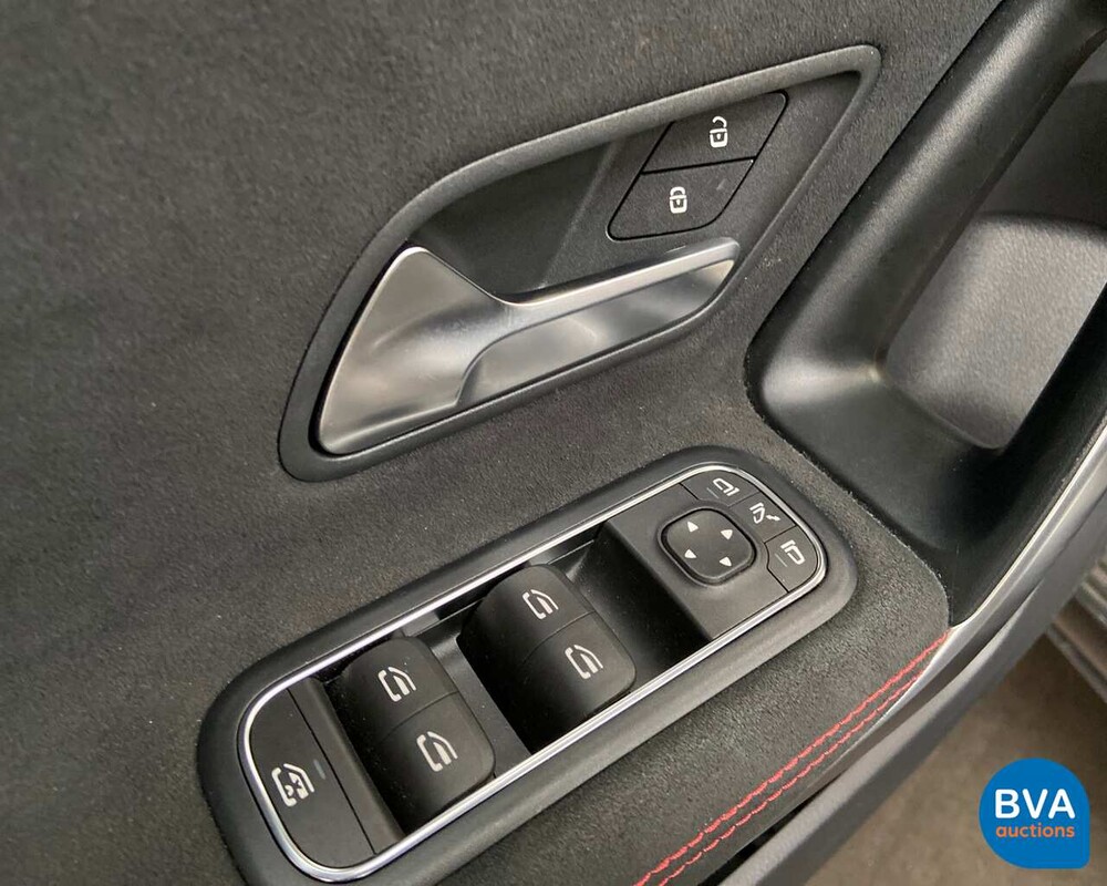 Mercedes-Benz A200 AMG A-Klasse 2019 163pk -Garantie-