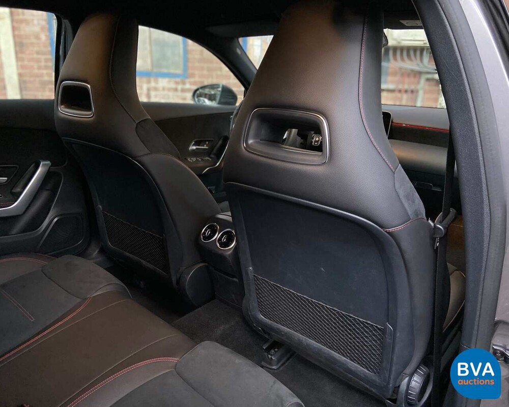 Mercedes-Benz A200 AMG A-Klasse 2019 163pk -Garantie-
