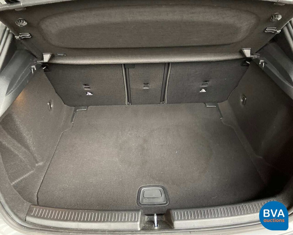 Mercedes-Benz A200 AMG A-Klasse 2019 163pk -Garantie-