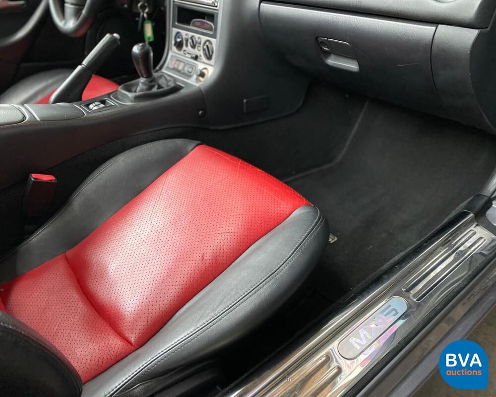 Mazda MX-5 1.6 Unplugged 110pk 2005