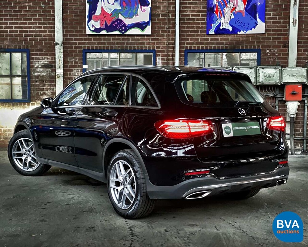Mercedes-Benz GLC300 AMG GLC Klasse 2018 4Matic Garantie.