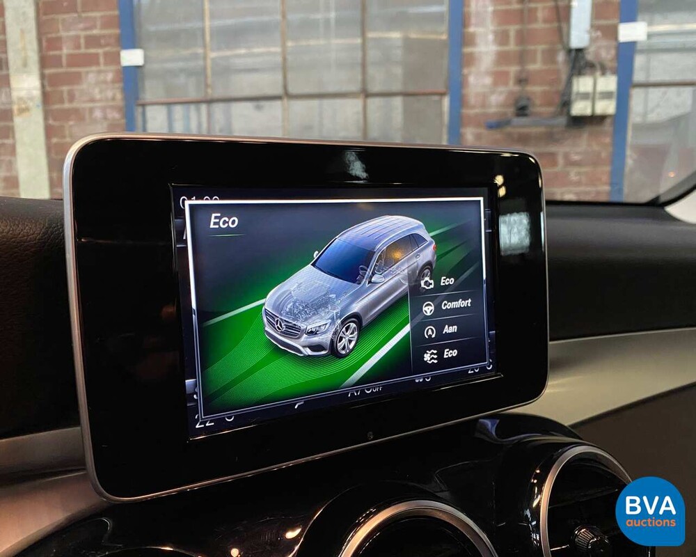 Mercedes-Benz GLC300 AMG GLC Klasse 2018 4Matic Garantie.