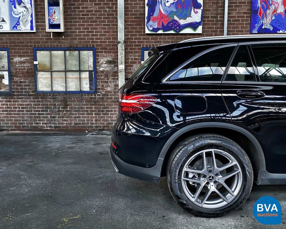 Mercedes-Benz GLC300 AMG GLC Klasse 2018 4Matic Garantie.