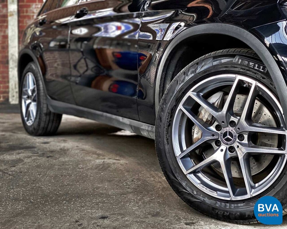 Mercedes-Benz GLC300 AMG GLC Klasse 2018 4Matic Garantie.